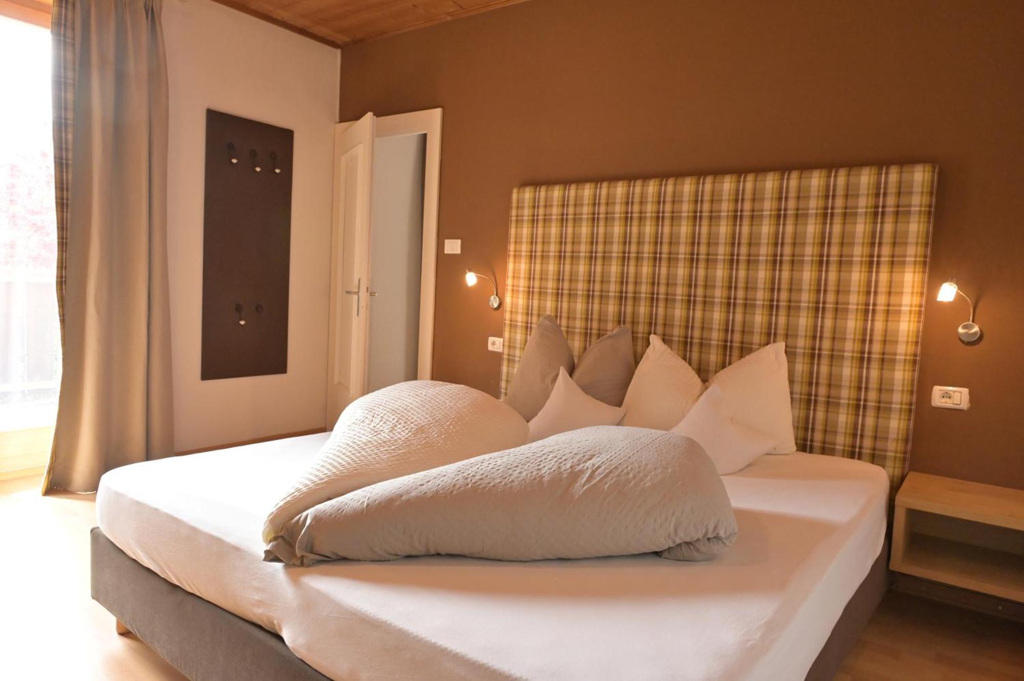 Hotel Alpenresidenz Maria à Silandro Extérieur photo