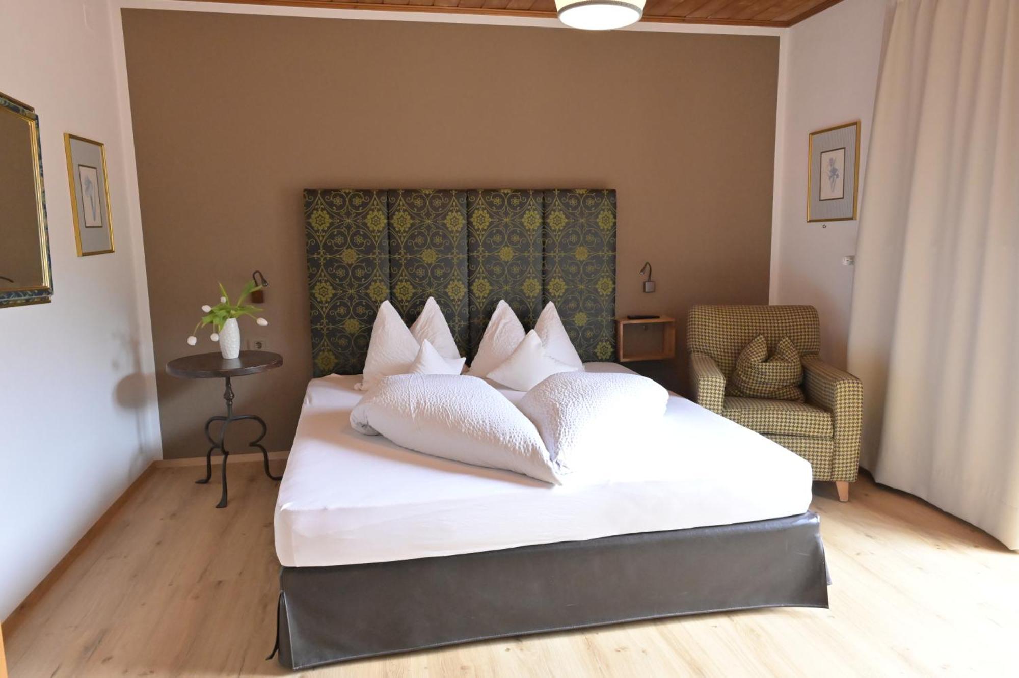 Hotel Alpenresidenz Maria à Silandro Extérieur photo