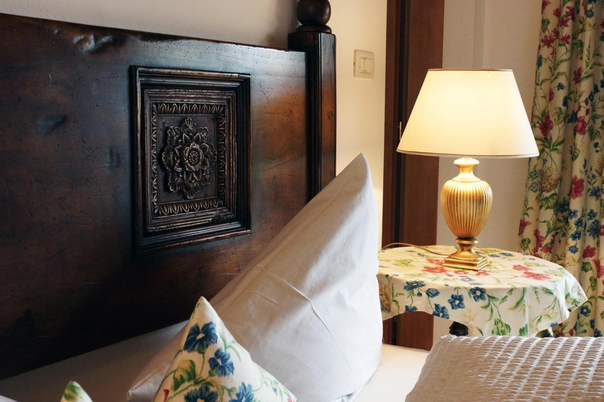 Hotel Alpenresidenz Maria à Silandro Extérieur photo